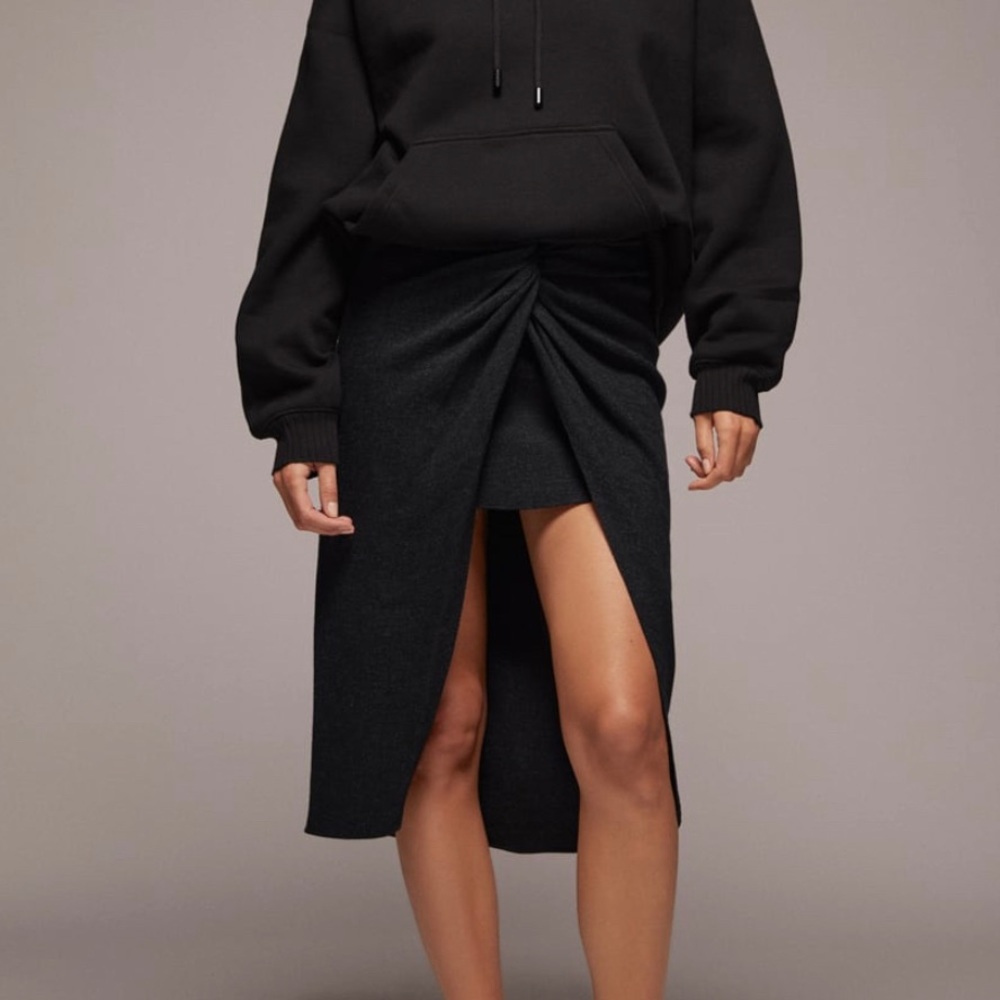 Zara Dark Gray Twist Skirting size S